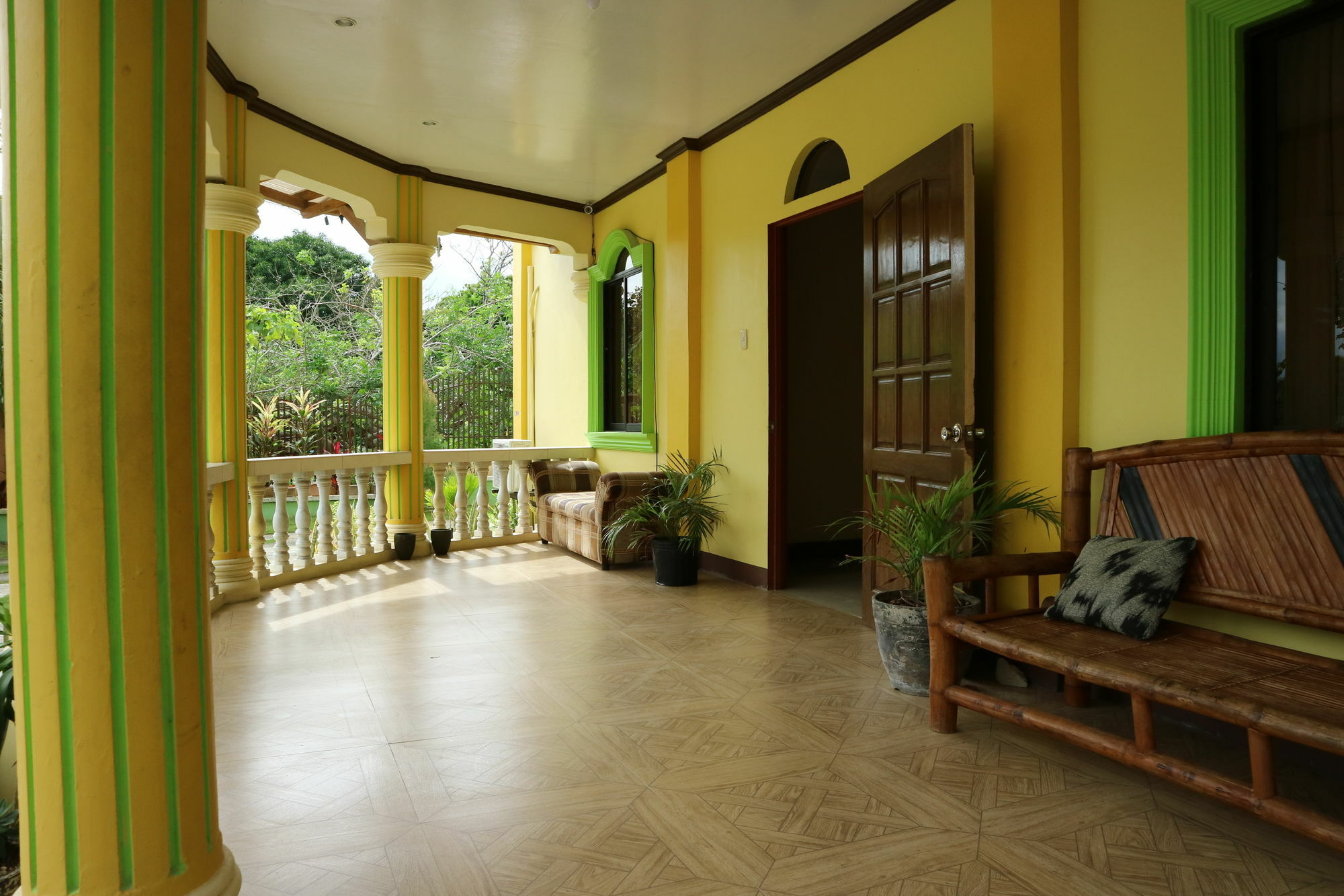 Oyo 422 Villa Emilia Pension House Panglao Exterior photo